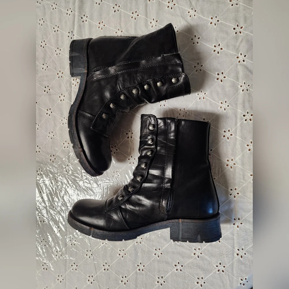 Bernie Mev Genuine Leather Military Combat Style Boots Size 39 Women's Size 8.5 - Picture 2 of 8